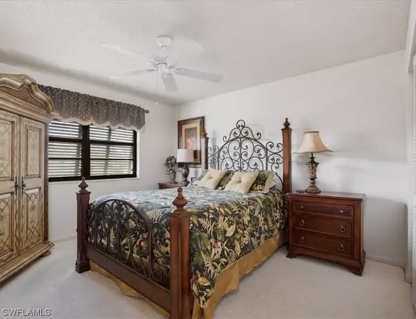 Marco Island, FL 34145,675 Seaview CT #F4