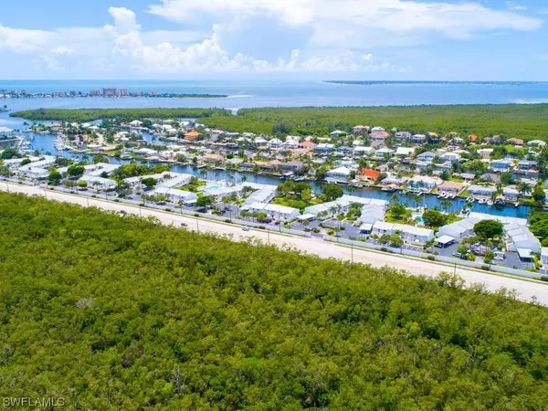 Fort Myers Beach, FL 33931,18020 San Carlos BLVD #64