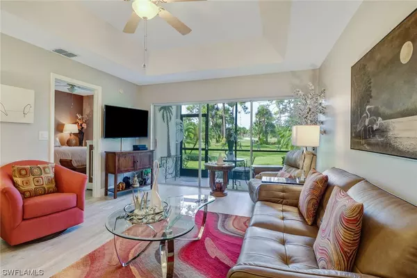 252 Deerwood CIR #2, Naples, FL 34113