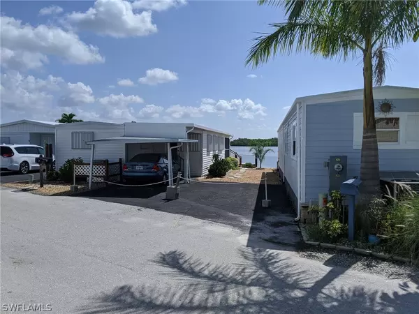 64 Emily LN, Fort Myers Beach, FL 33931