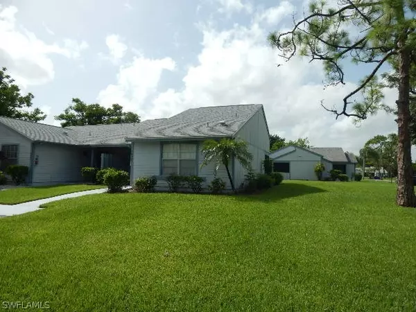 10483 Beacon Square CIR, Lehigh Acres, FL 33936