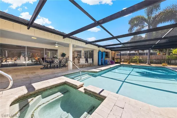 Sanibel, FL 33957,3935 Coquina DR