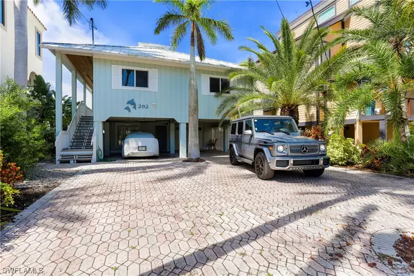 Fort Myers Beach, FL 33931,292 Primo DR