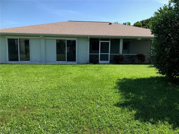 Cape Coral, FL 33990,619 SE 21st TER