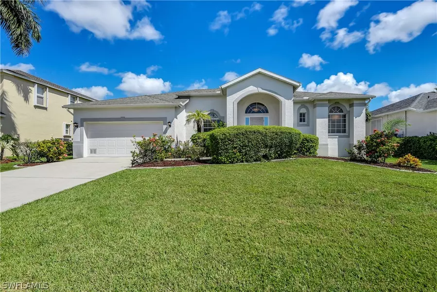 8924 Wellington Lakes CT, Fort Myers, FL 33908