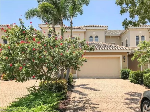 Naples, FL 34114,3138 Aviamar CIR #3-102