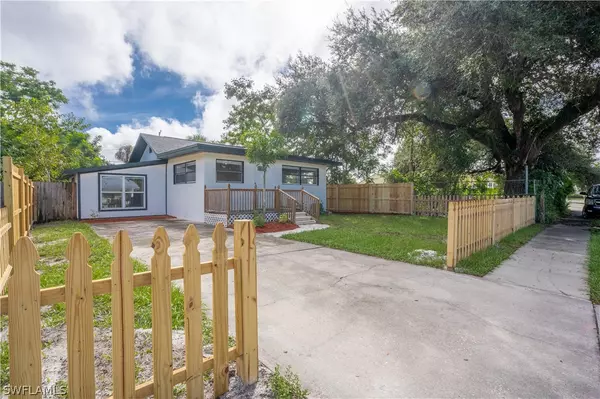 Fort Myers, FL 33905,293 Granada BLVD