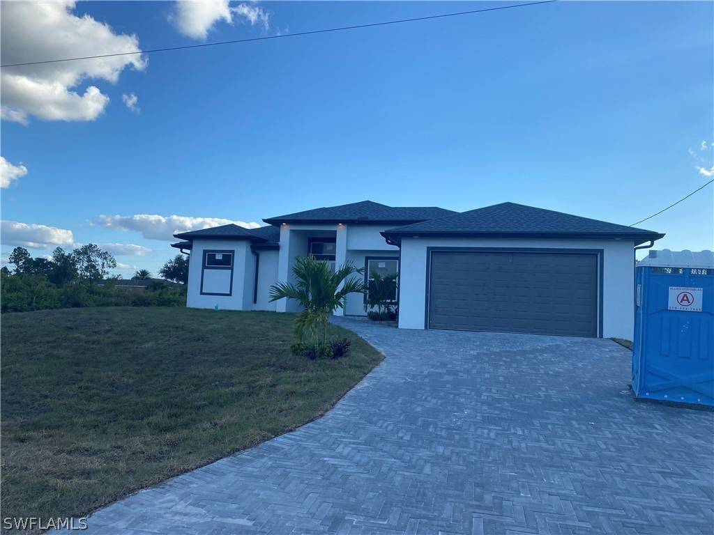 2605 30th ST SW, Lehigh Acres, FL 33976