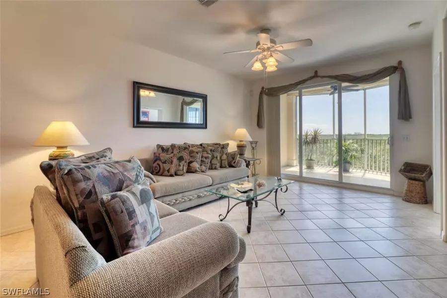 20041 Sanibel View CIR #204, Fort Myers, FL 33908