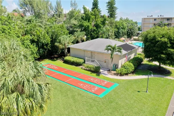 Sanibel, FL 33957,610 Donax ST #124