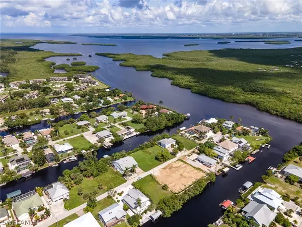 5241 Martin CV, Bokeelia, FL 33922