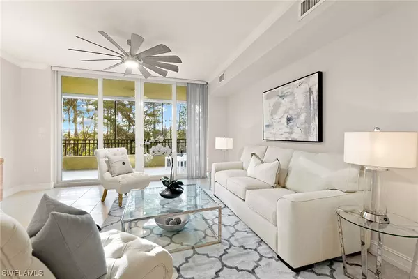 2728 Tiburon BLVD E #A-204, Naples, FL 34109