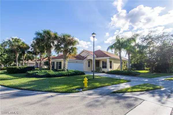 6137 Highwood Park LN, Naples, FL 34110