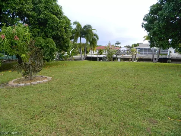 St James City, FL 33956,2484 Sapodilla LN