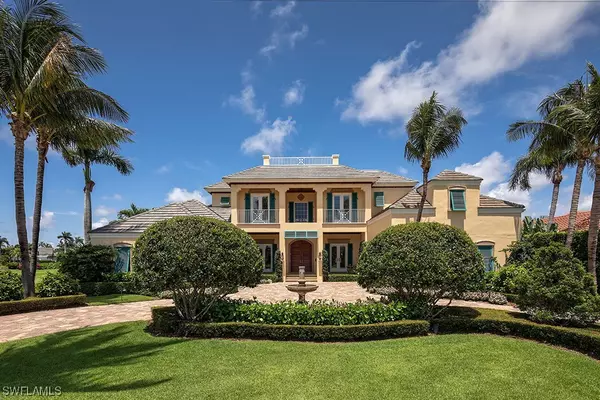 3243 Gin LN, Naples, FL 34102