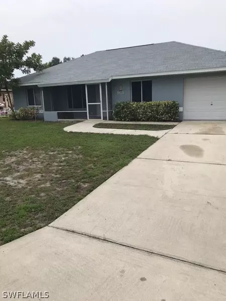 911 Hudson AVE, Lehigh Acres, FL 33936