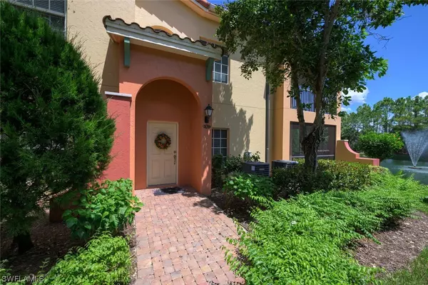 Estero, FL 33928,8601 Piazza Del Lago CIR #106