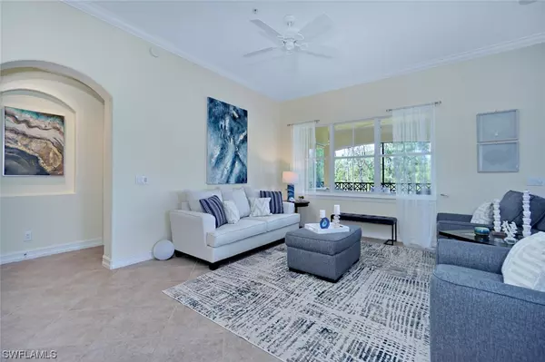 2817 Tiburon BLVD E #4-103, Naples, FL 34109