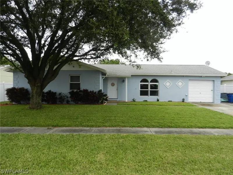 1032 Lovely LN, North Fort Myers, FL 33903