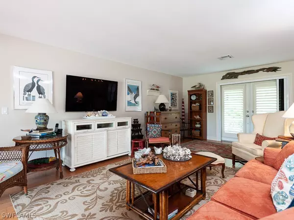 Sanibel, FL 33957,1467 Sand Castle RD