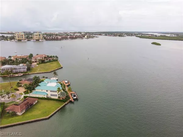 Marco Island, FL 34145,986 Sundrop CT