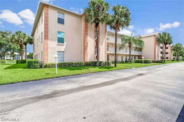 Naples, FL 34109,9590 Victoria LN #B-201