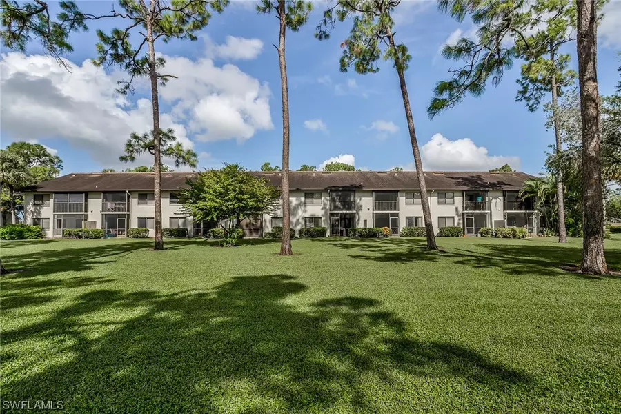 5809 Rattlesnake Hammock RD #103, Naples, FL 34113