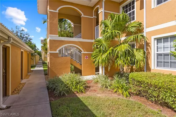 1076 Winding Pines CIR #201, Cape Coral, FL 33909