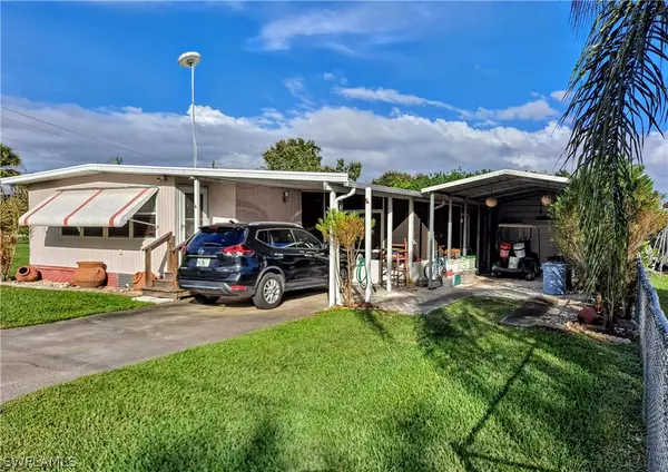 1021 Blue Heron LN, Moore Haven, FL 33471