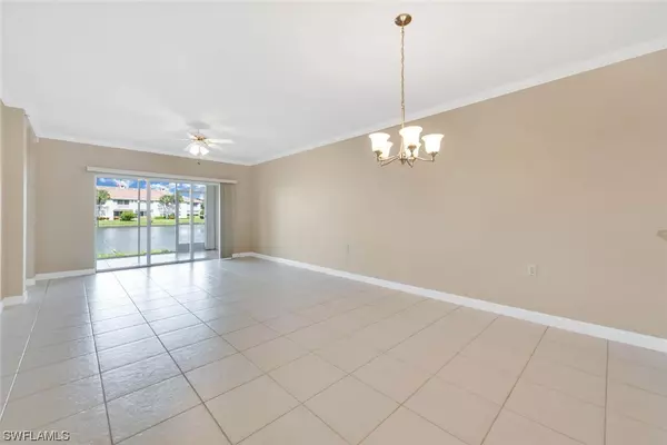 Naples, FL 34109,3025 Driftwood WAY #3205