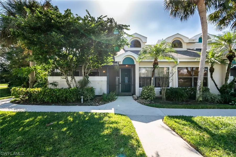 61 Emerald Woods DR #D1, Naples, FL 34108