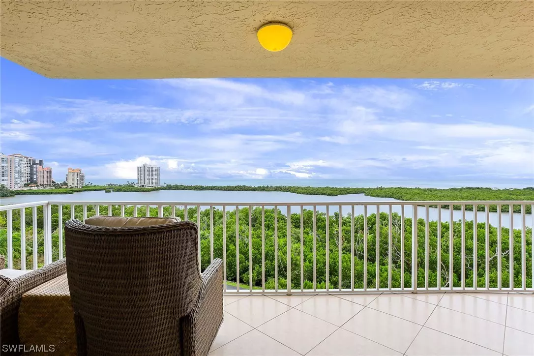 Naples, FL 34108,5550 Heron Point DR #801