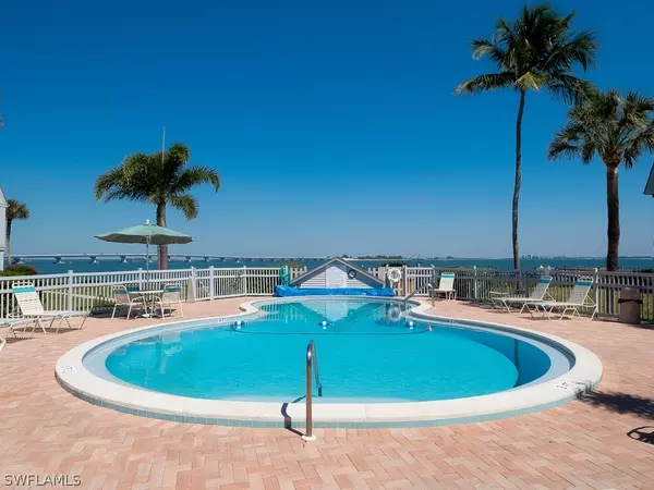 Sanibel, FL 33957,760 Sextant DR #1091