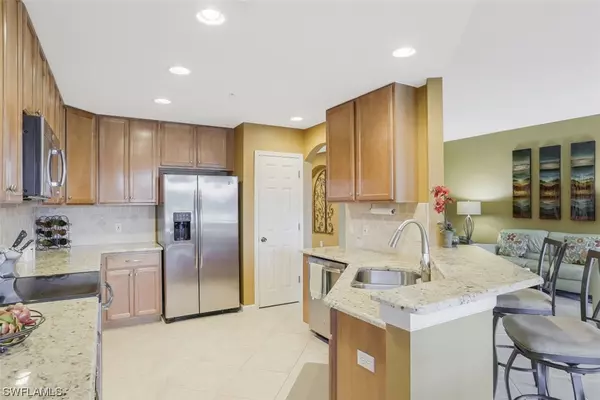 Miromar Lakes, FL 33913,10035 Valiant CT #102