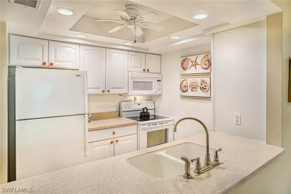 Sanibel, FL 33957,845 E Gulf DR #441