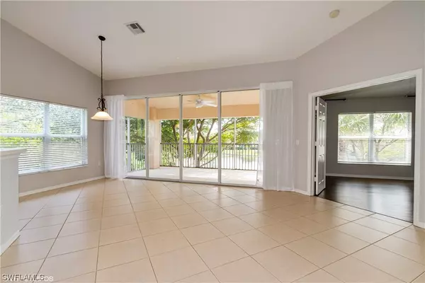 Naples, FL 34110,5600 Northboro DR #201