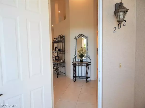 Marco Island, FL 34145,560 Club Marco CIR #6-202