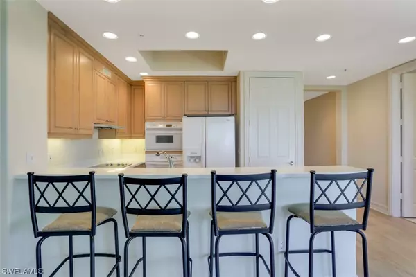Naples, FL 34109,2738 Tiburon BLVD E #B-501
