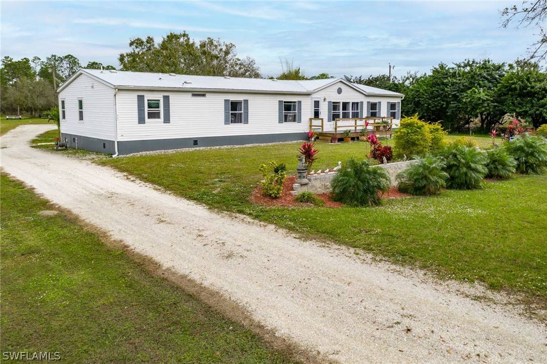 North Fort Myers, FL 33917,20100 Lani LN