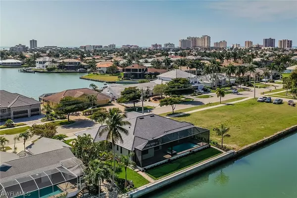 Marco Island, FL 34145,1268 Winterberry DR