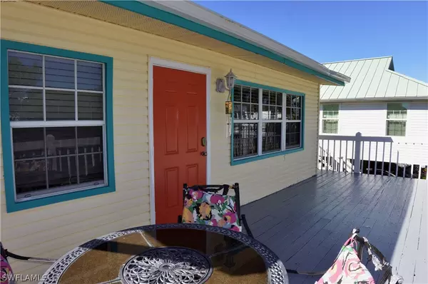 Fort Myers Beach, FL 33931,5560 Palmetto ST