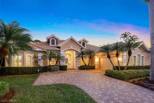 1005 Spanish Moss TRL, Naples, FL 34108