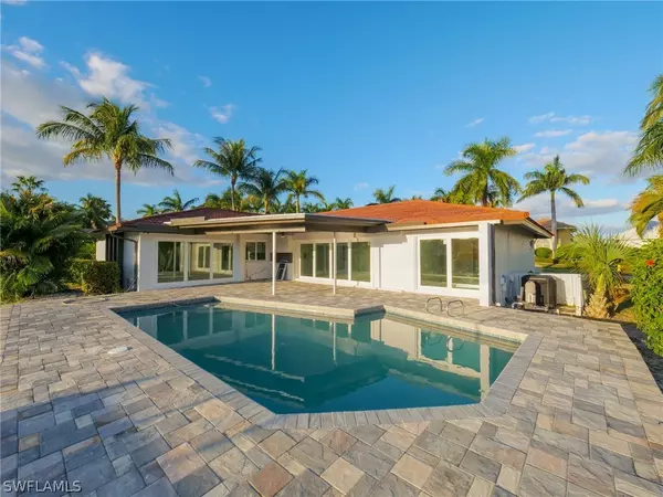 Marco Island, FL 34145,466 Pepperwood CT