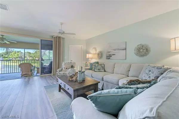2645 Magnolia Park LN #Z-202, Naples, FL 34109