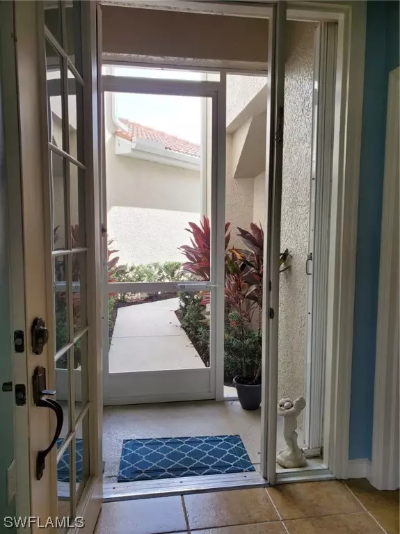 Naples, FL 34109,3046 Driftwood Way #4705