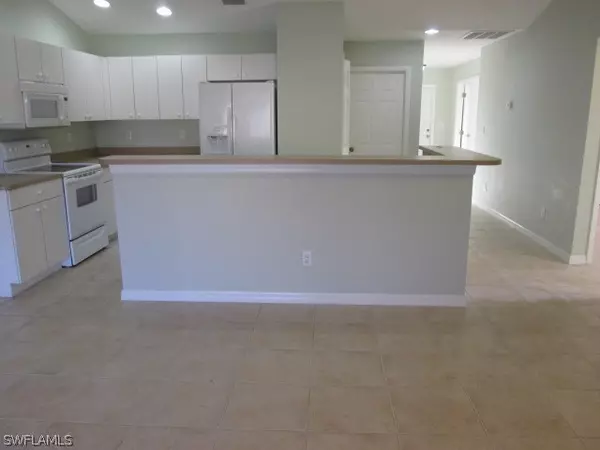 Cape Coral, FL 33990,556/558 SE 5th AVE