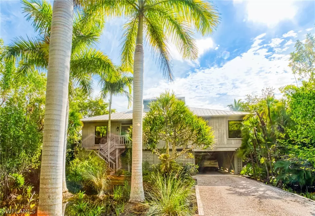 Sanibel, FL 33957,4202 Old Banyan WAY