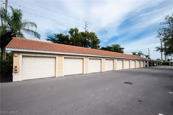 Naples, FL 34109,4710 Saint Croix LN #213