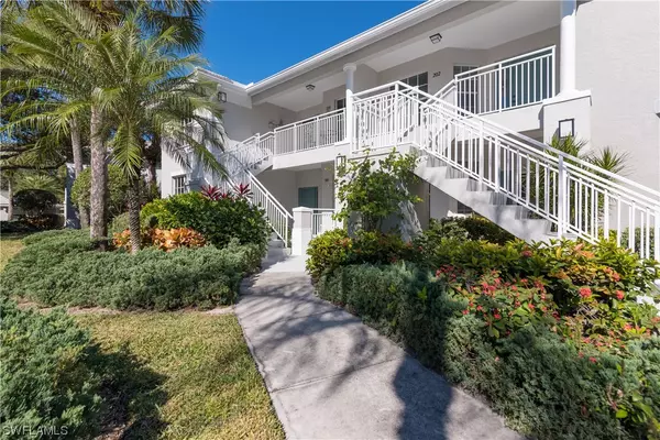 Naples, FL 34109,2265 Harmony LN #101