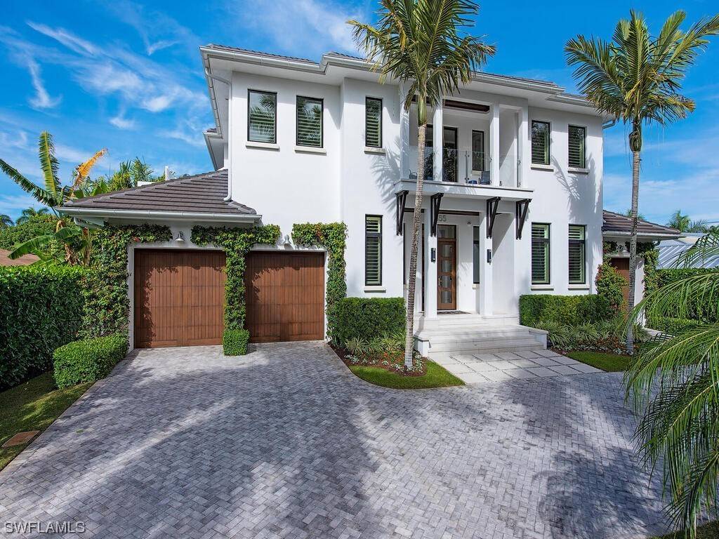 Naples, FL 34102,355 15th AVE S
